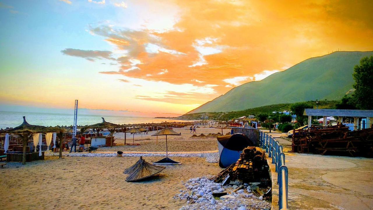 Glamping Rooms At The Sea Turtle Dhërmi Extérieur photo